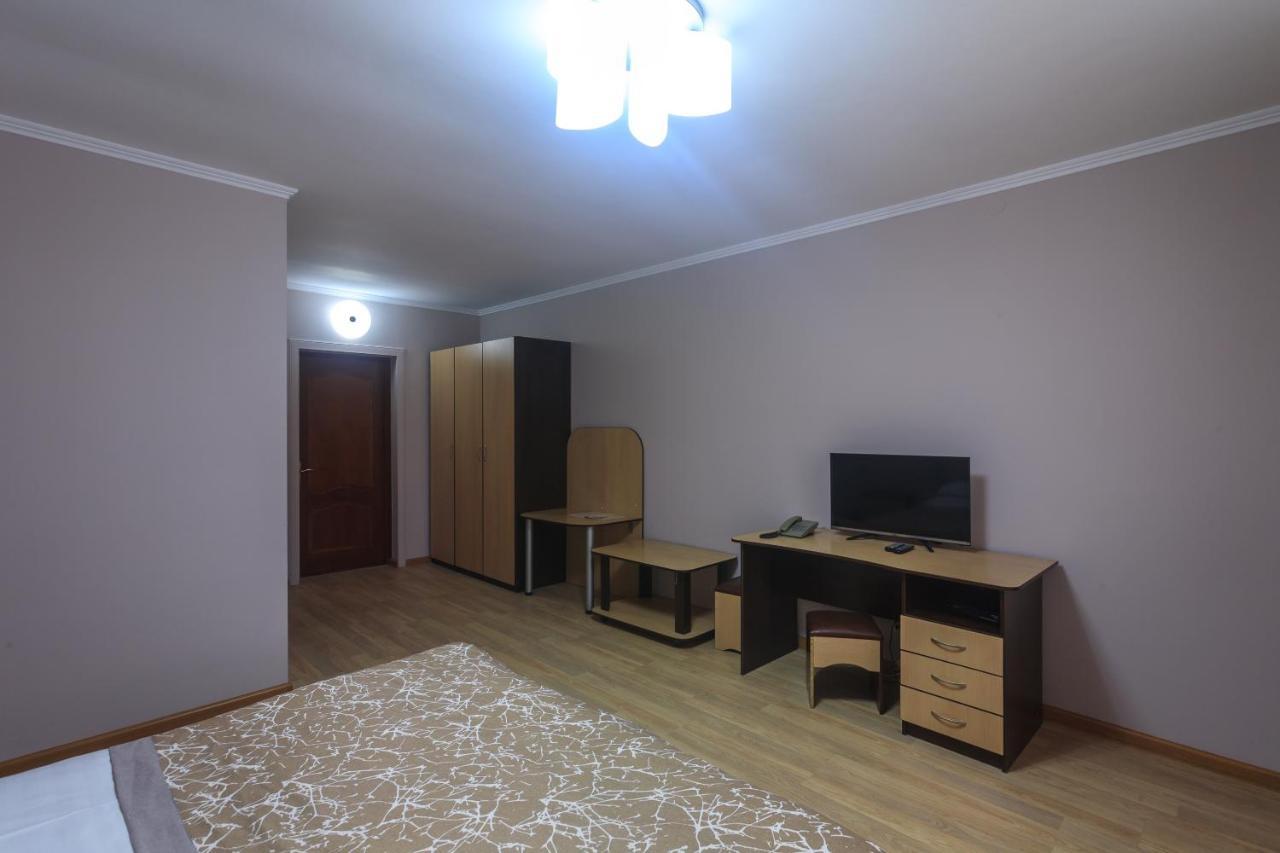 Sunkar Hotel Алматы Экстерьер фото